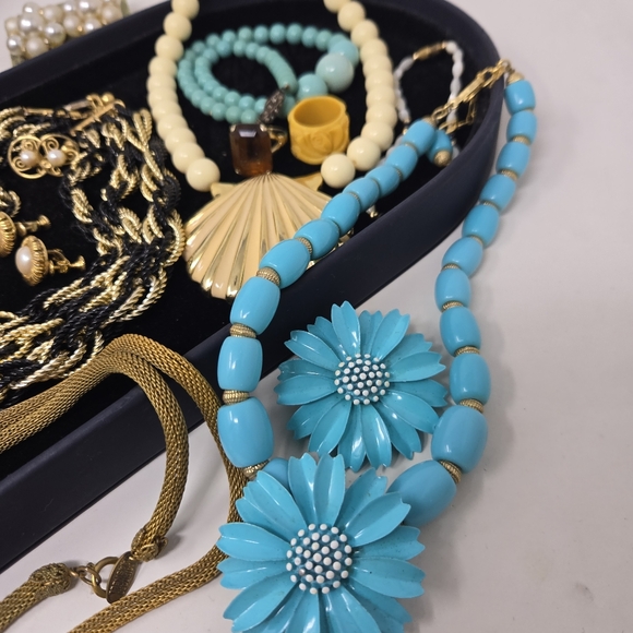 Sold - Picture 2 of 16